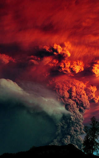 火山爆发高清手机壁纸