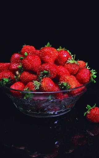 新鲜的草莓手机壁纸(4)