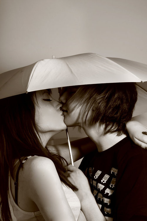 恋人接吻的图片(5)
