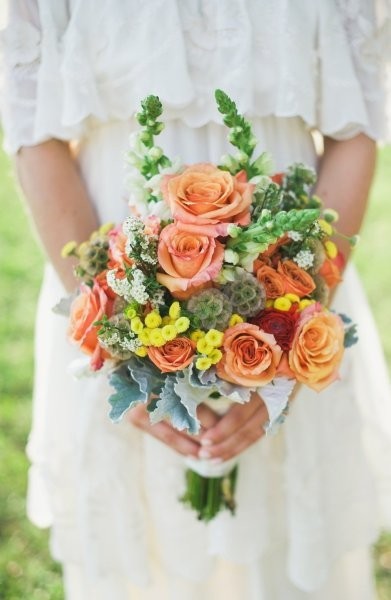 关于婚礼上手捧花的花朵唯美小清新图片(5)