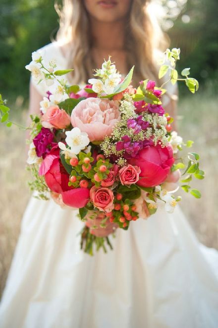 关于婚礼上手捧花的花朵唯美小清新图片(3)