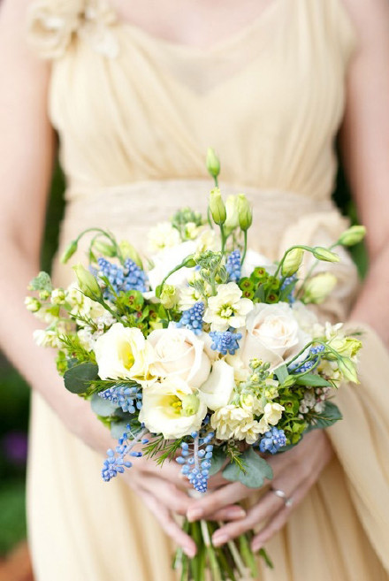 关于婚礼上手捧花的花朵唯美小清新图片(9)