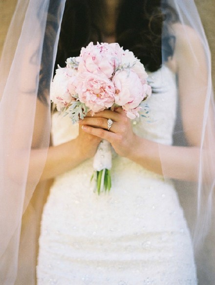 关于婚礼上手捧花的花朵唯美小清新图片(8)
