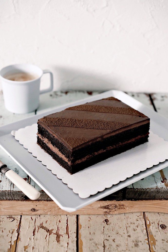 诱人的巧克力蛋糕唯美甜品图片(2)