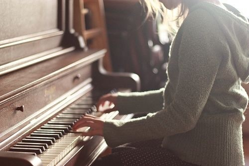 感受音乐 弹钢琴图片大全(8)
