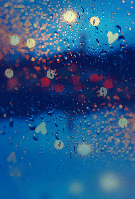 下雨天玻璃窗雨滴朦胧意境的下雨图片(5)