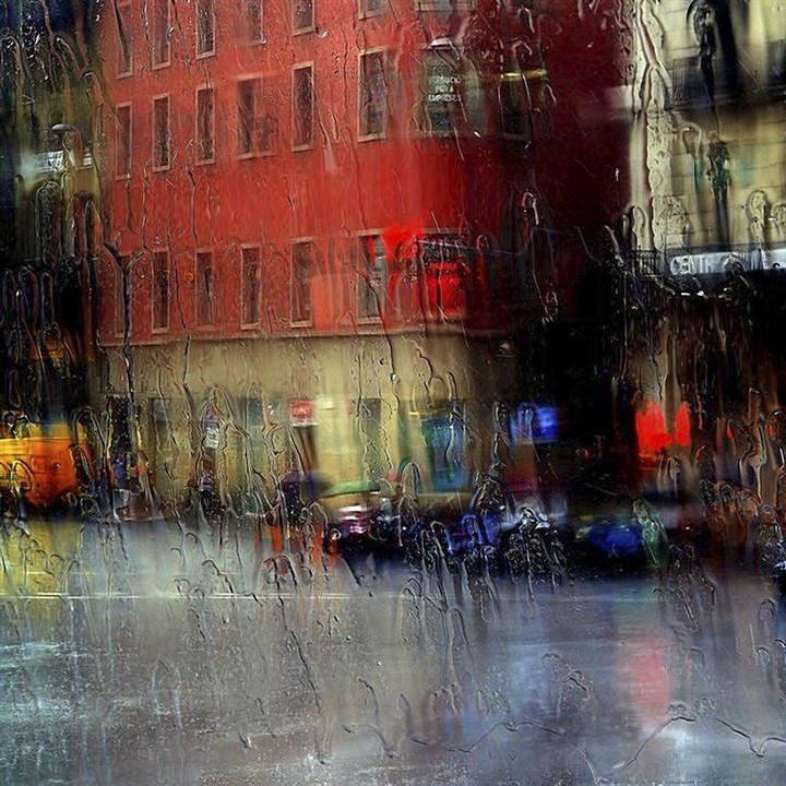 雨中城市唯美图片(7)