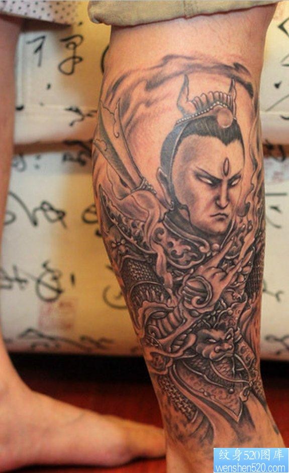 男士腿部经典个性二郎神纹身图案