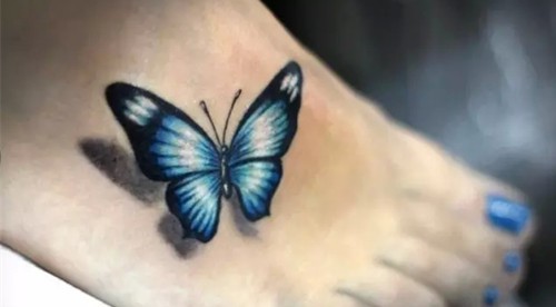 脚上唯美的蝴蝶纹身图案作品