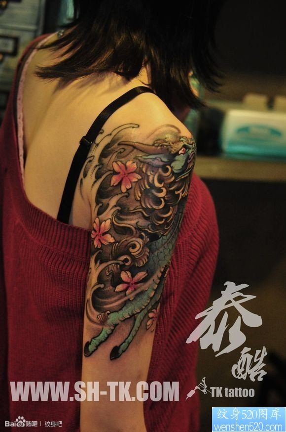 2016女生手臂麒麟纹身图案欣赏