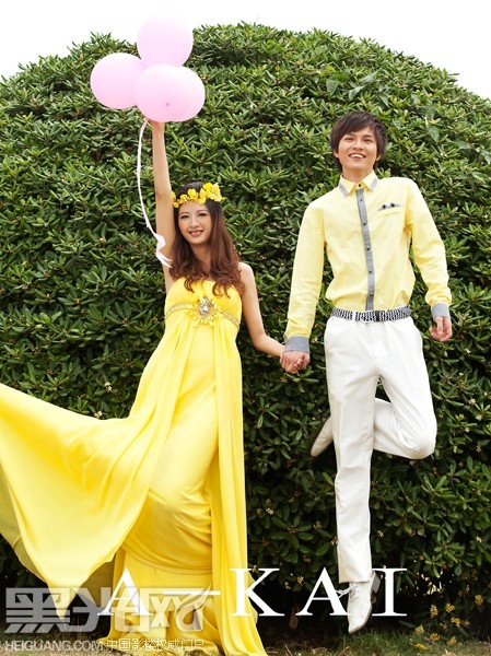 幸福情侣黄色婚纱礼服高清图集