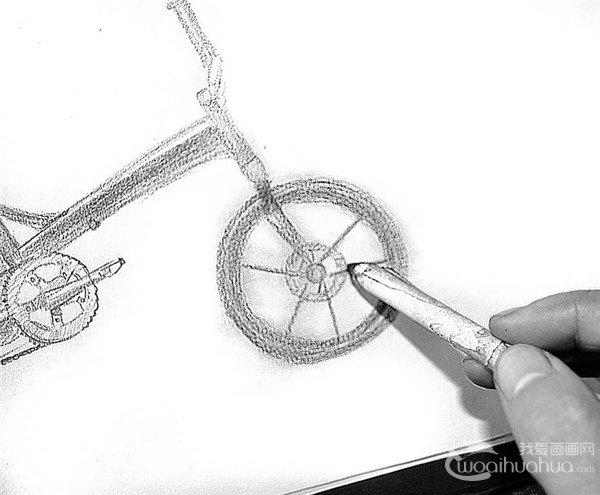静物素描图片：自行车的绘画步骤(6)