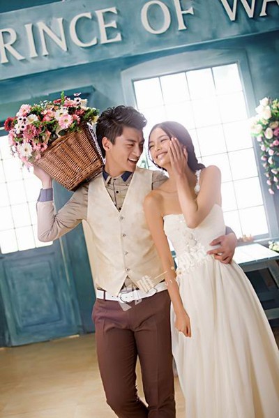 韩式经典奢美婚纱照图片