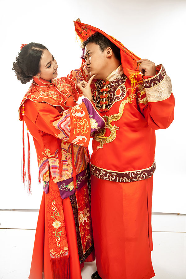 中国的传统婚纱照摄影图片