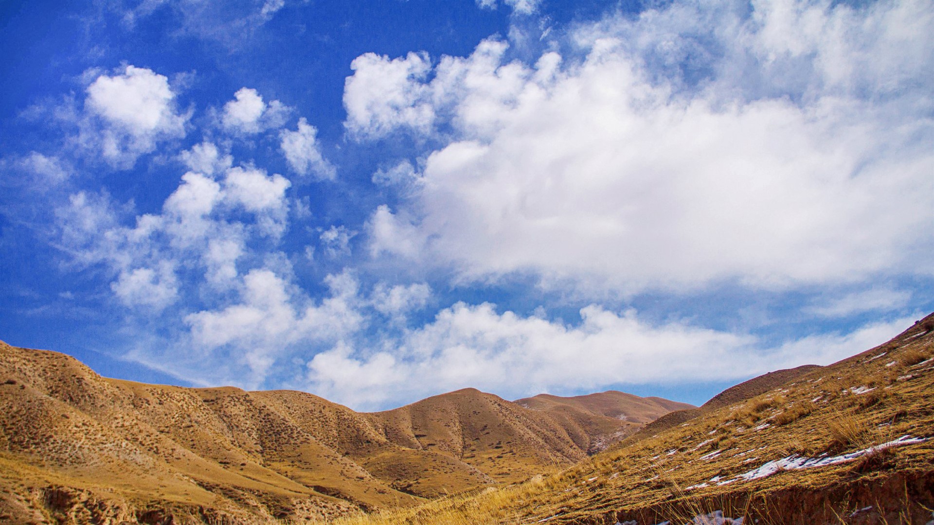 西藏蓝天白云自然风光壁纸图片