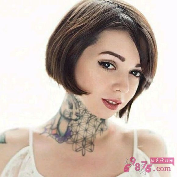 短发女生霸气社会女脖子纹身图案