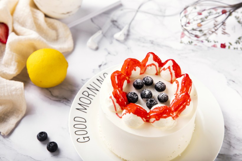 好味的水果奶油蛋糕 美食图片(5)
