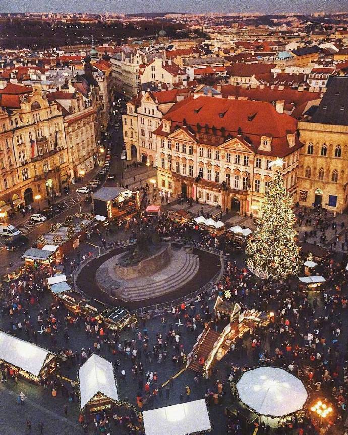 布拉格街道圣诞节背景图片(2)