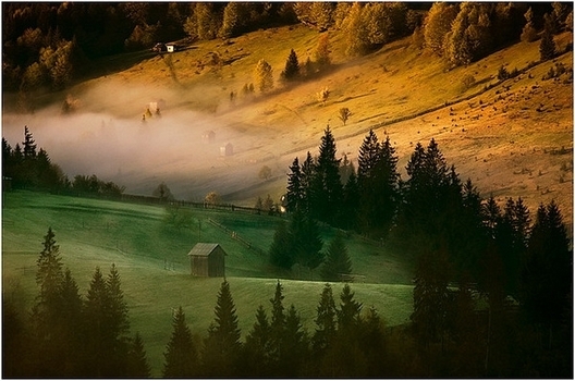 梦幻云烟罗马尼亚风景壁纸 唯美壮丽自然风光图片(2)