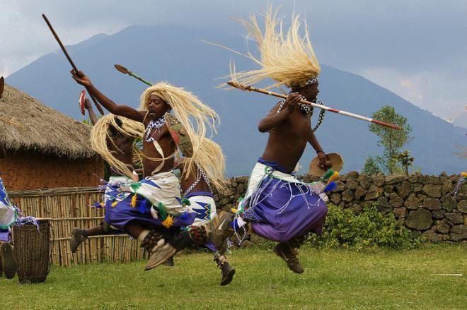 热情奔放的非洲原生态舞蹈图片(8)