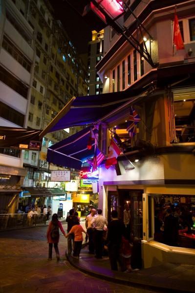 香港特色旅游景点 香港兰桂坊夜景图片(2)