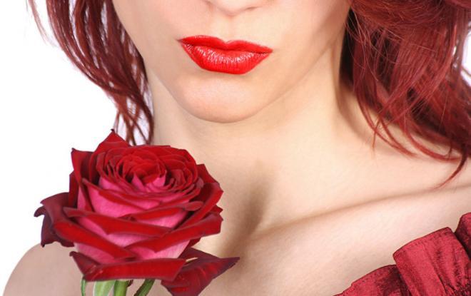 红唇玫瑰花唯美图片，时光这堵厚重的墙也难以阻挡它在血液中肆意流淌横冲直撞