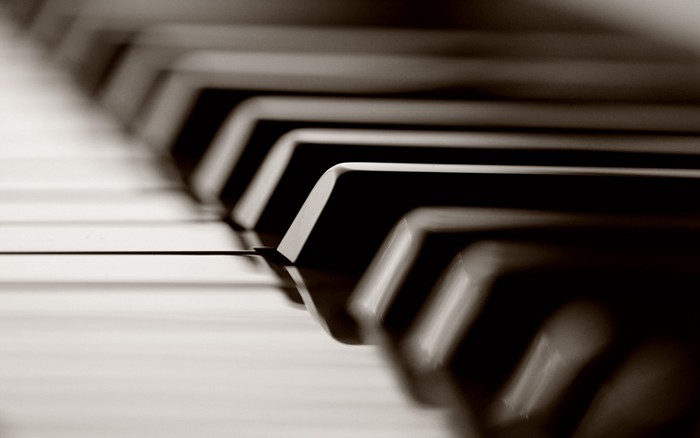 优美意境的弹钢琴美图图片(6)
