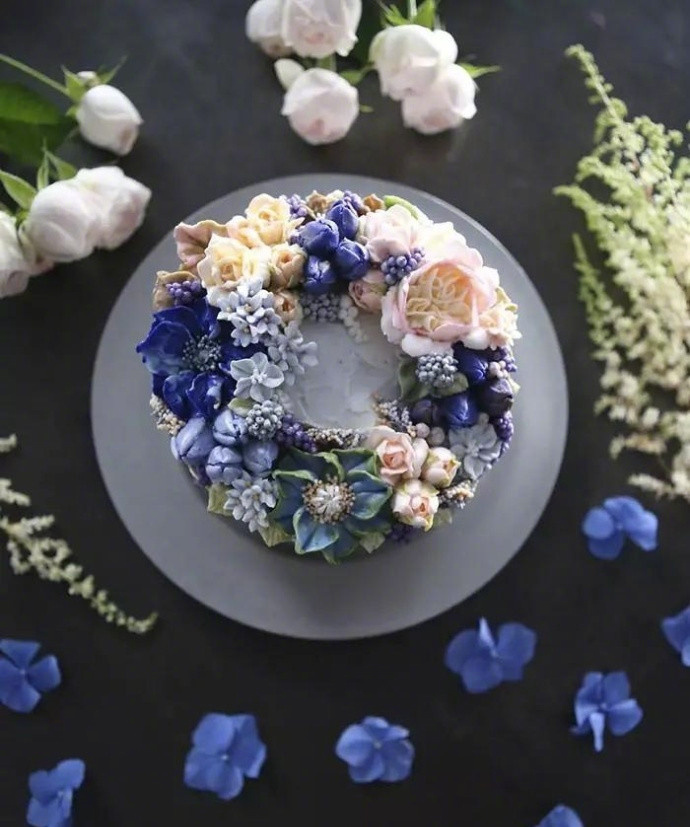盛开在蛋糕上的花朵 创意花艺蛋糕图片(4)