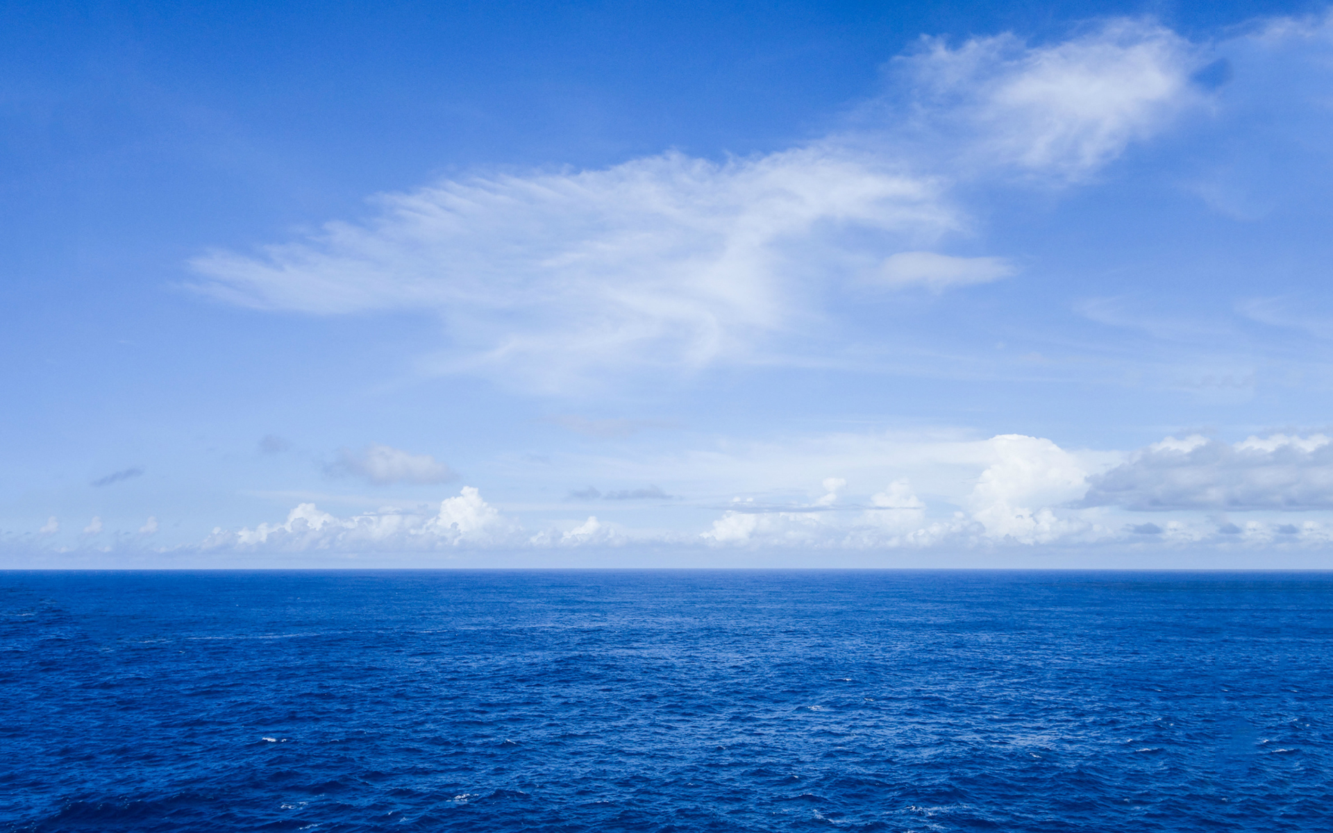 大海图片唯美 蓝天大海的唯美图片