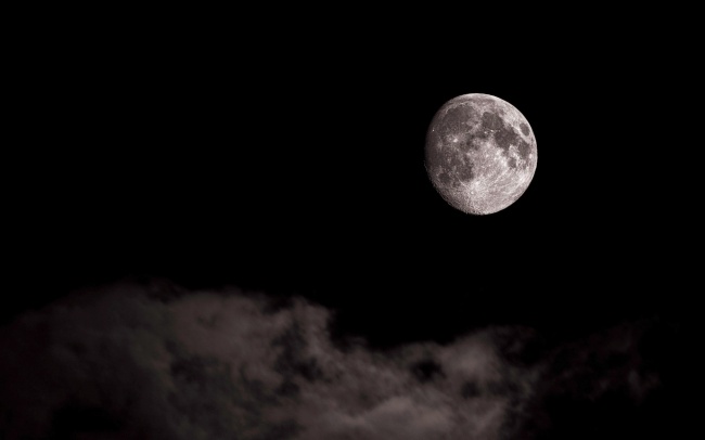 月亮的照片真实图片 生活中月亮的真实照片(7)