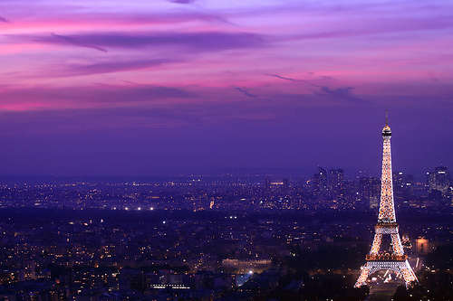巴黎埃菲尔铁塔意境图片
