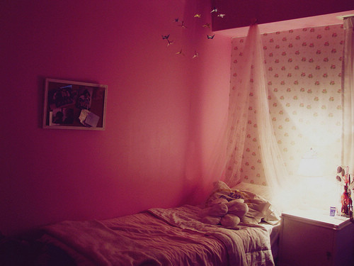 好看的粉红女生卧室图片