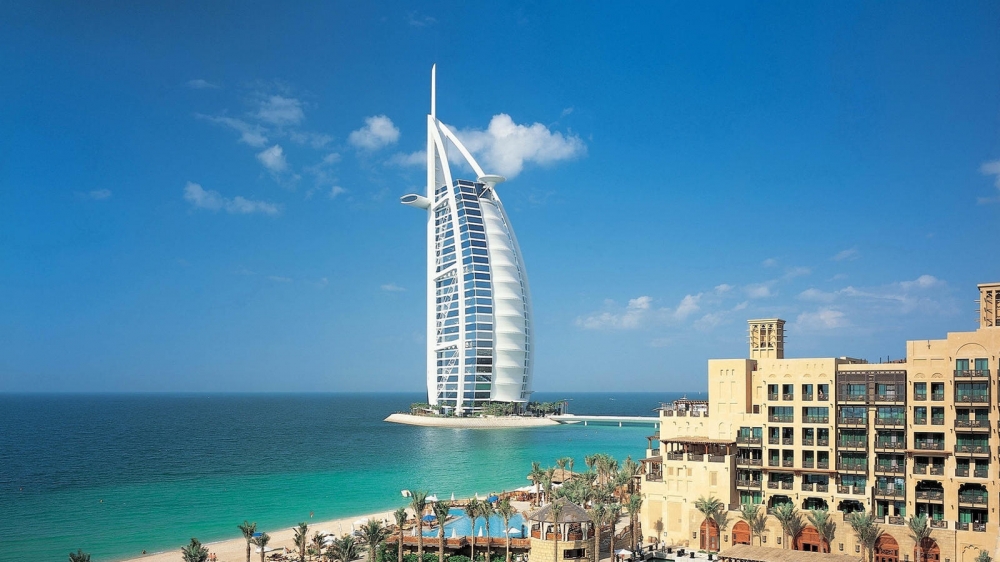 迪拜阿拉伯酒店唯美风景桌面壁纸