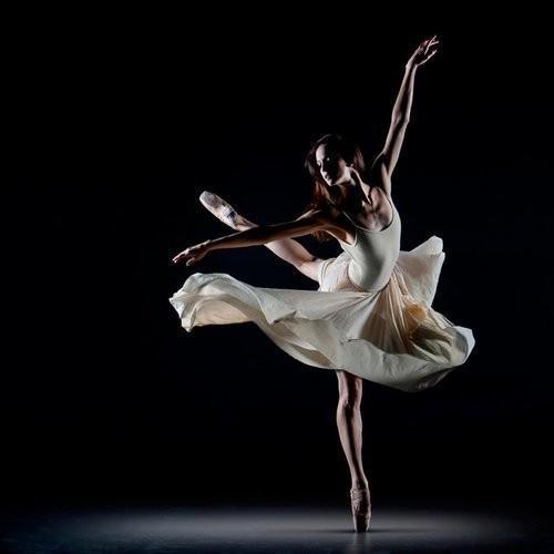女生舞蹈唯美意境图片(2)