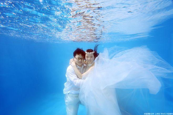 唯美水下婚纱摄影图片 爱上海水的静谧(5)