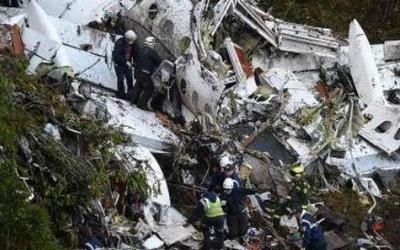 幸运！坠机幸存中国乘客(2)